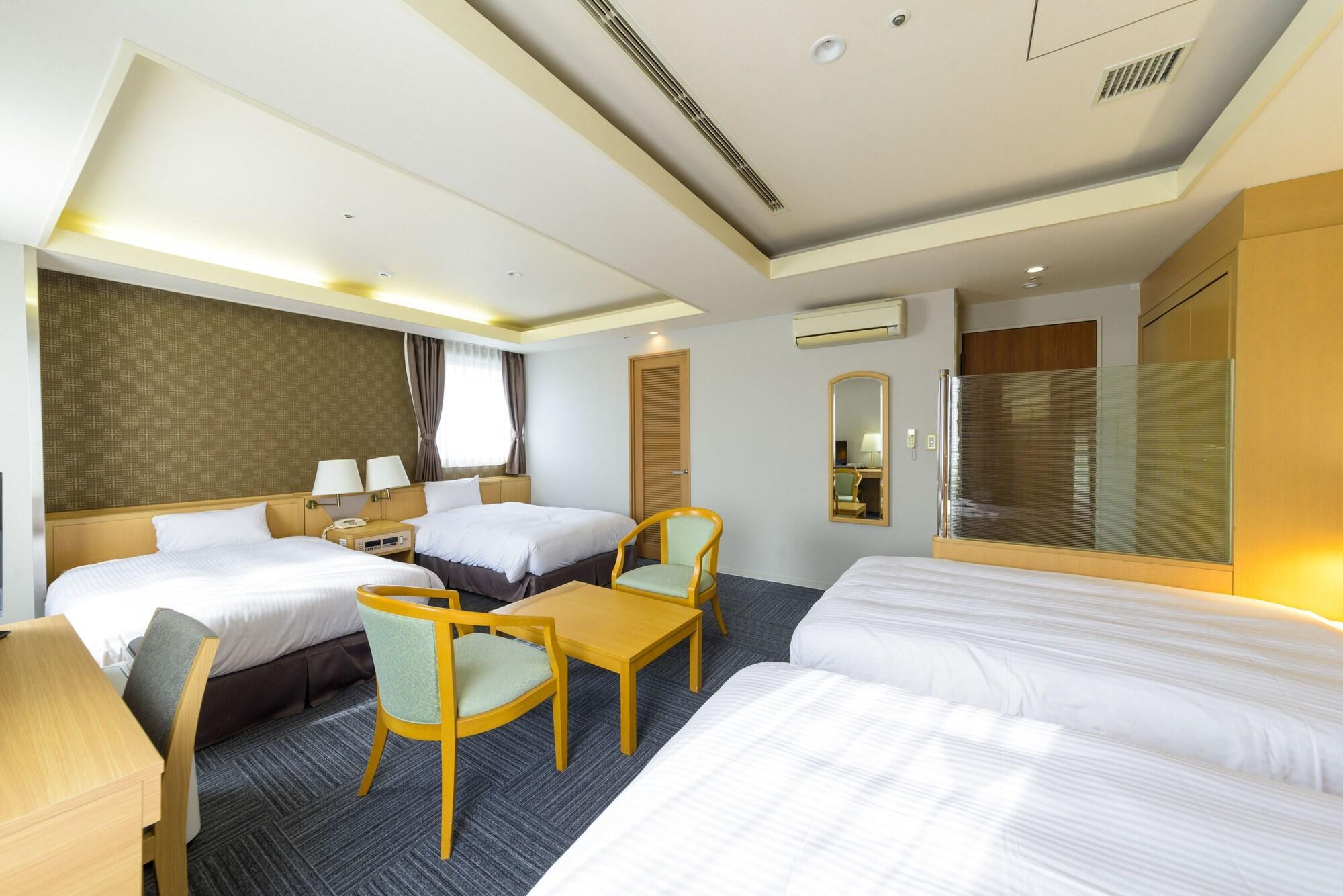 Surestay Plus Hotel By Best Western Shin-Осака Экстерьер фото